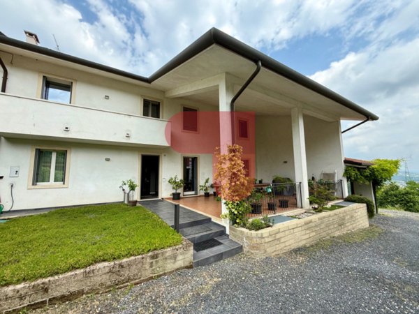 casa indipendente in vendita a Chiampo