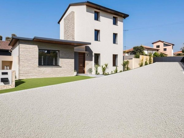 casa indipendente in vendita a Chiampo