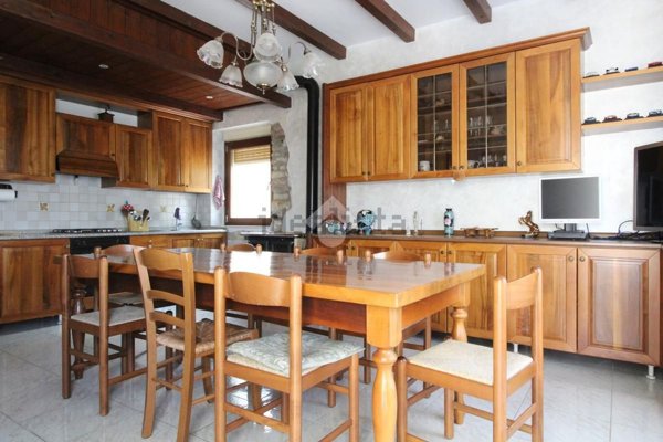 casa indipendente in vendita a Chiampo