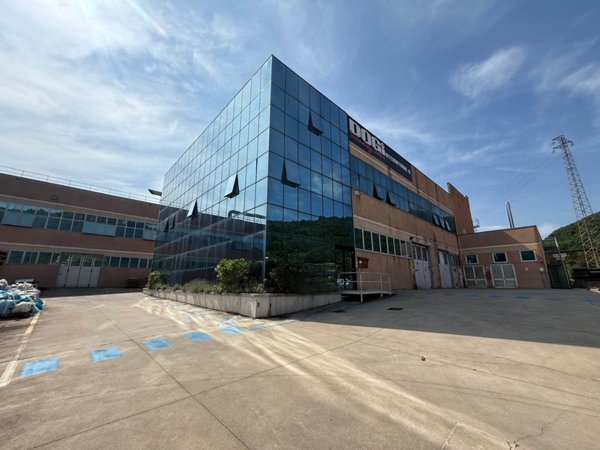 capannone in vendita a Chiampo