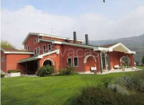 casa indipendente in vendita a Chiampo