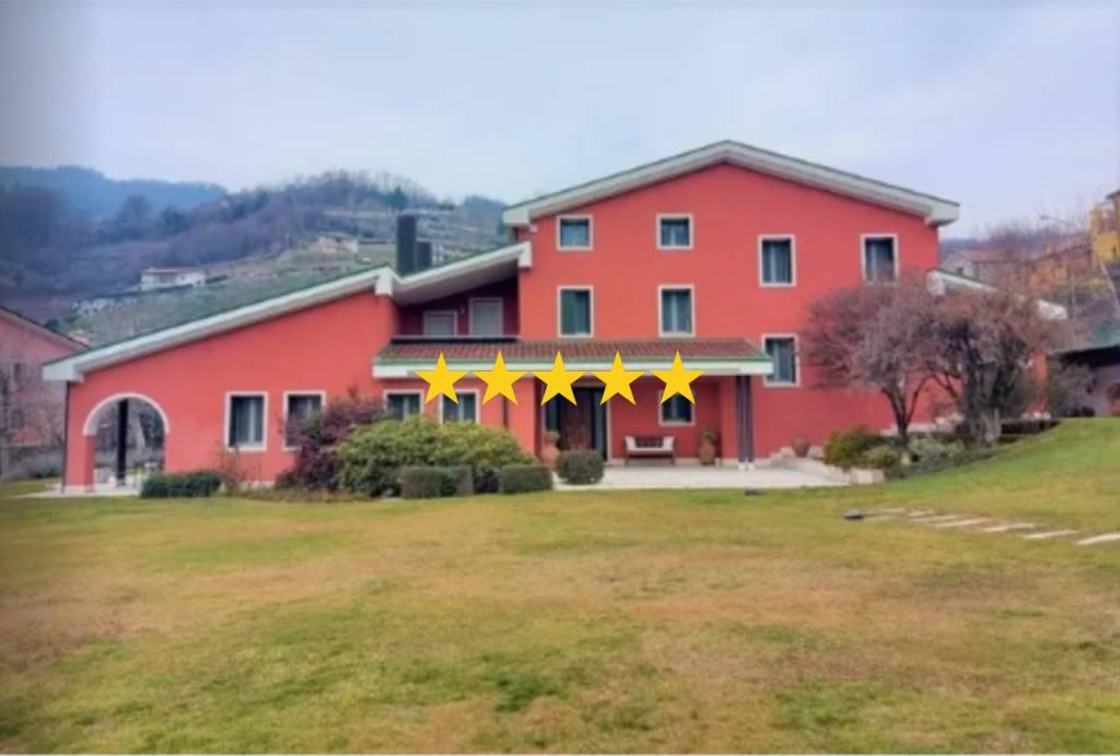 casa indipendente in vendita a Chiampo