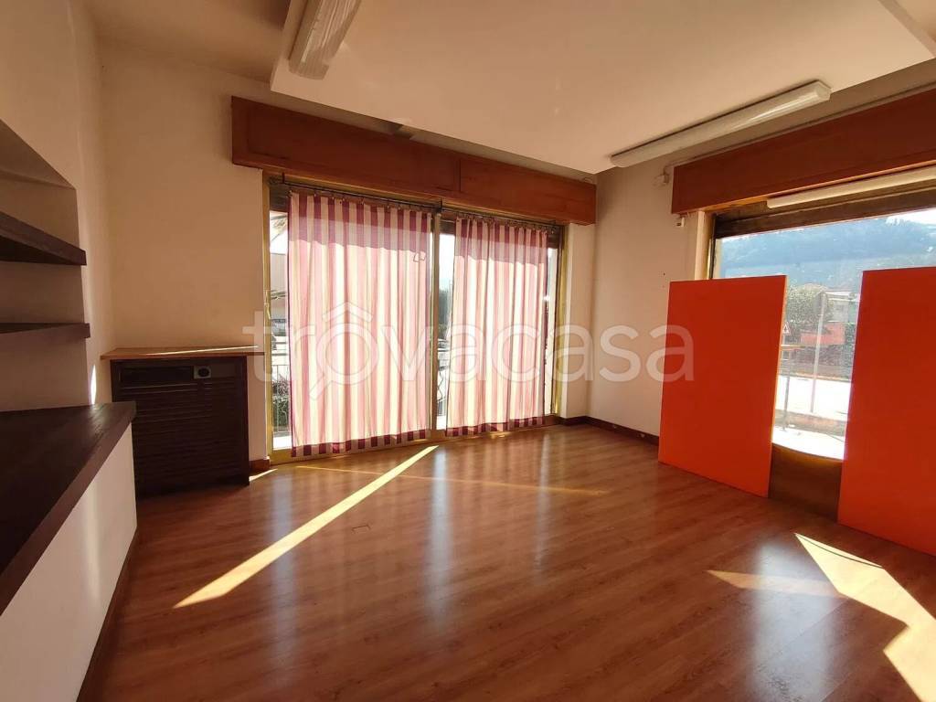 ufficio in vendita a Chiampo