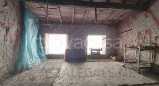 casa indipendente in vendita a Chiampo