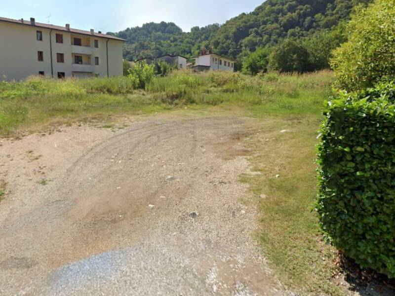 terreno edificabile in vendita a Chiampo