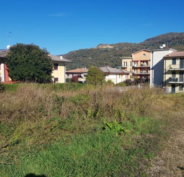 terreno edificabile in vendita a Chiampo