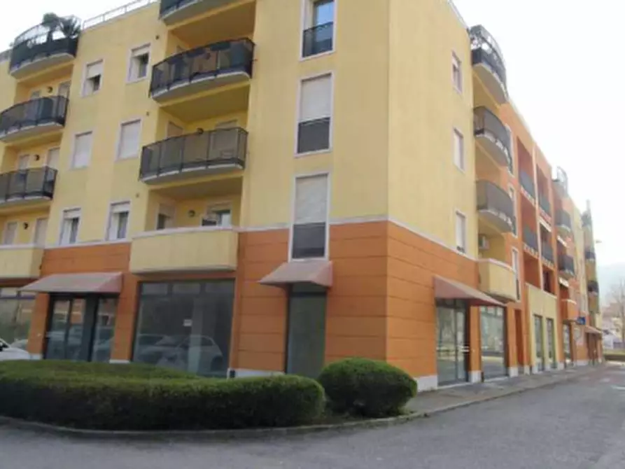 negozio in vendita a Chiampo