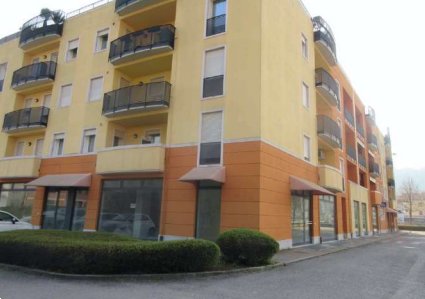 negozio in vendita a Chiampo