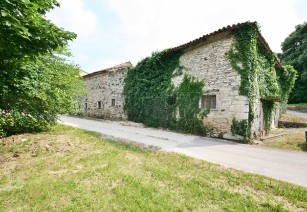 casa indipendente in vendita a Chiampo