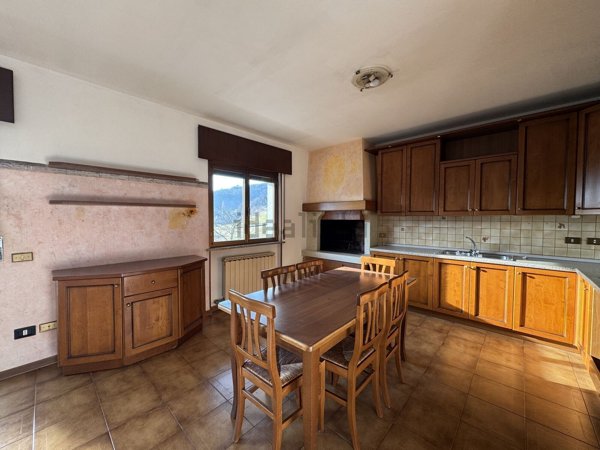 casa indipendente in vendita a Chiampo