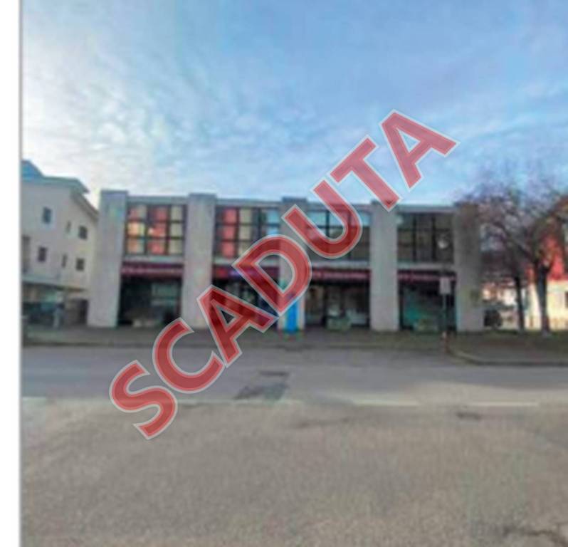 locale commerciale in vendita a Chiampo