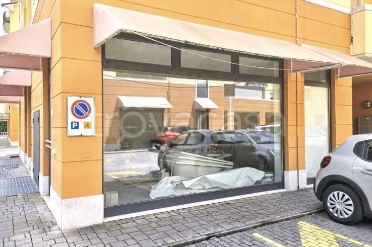 negozio in vendita a Chiampo