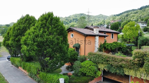 casa indipendente in vendita a Chiampo