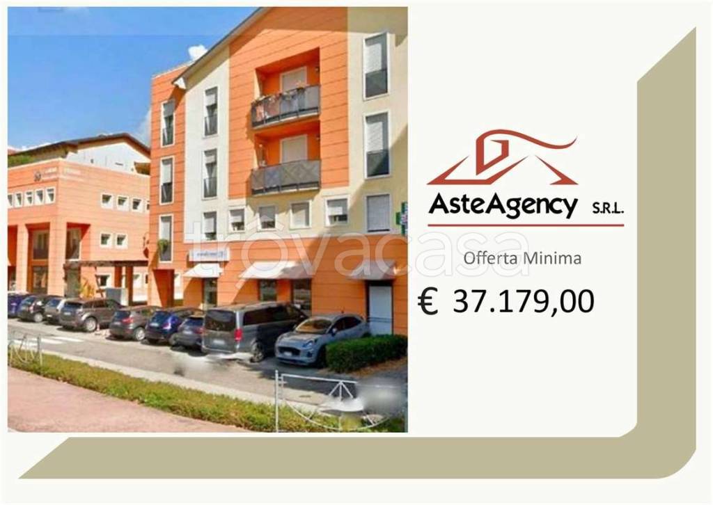 negozio in vendita a Chiampo