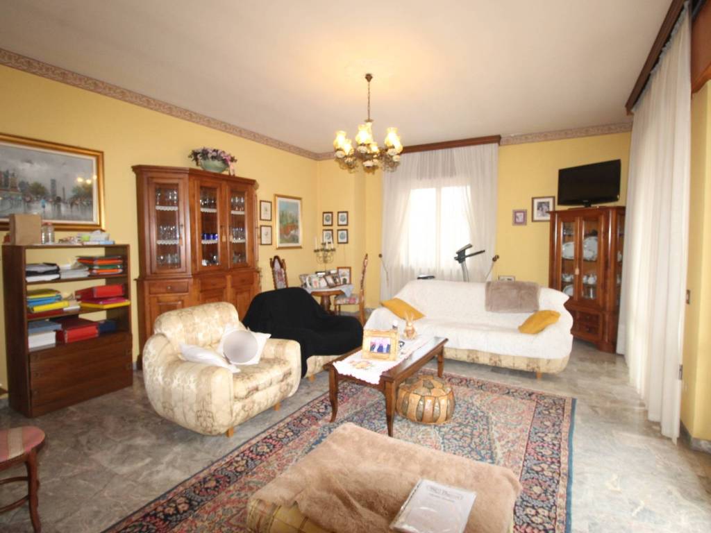 casa indipendente in vendita a Chiampo