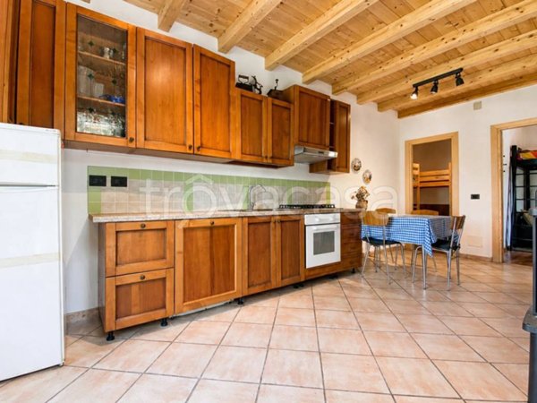casa indipendente in vendita a Chiampo