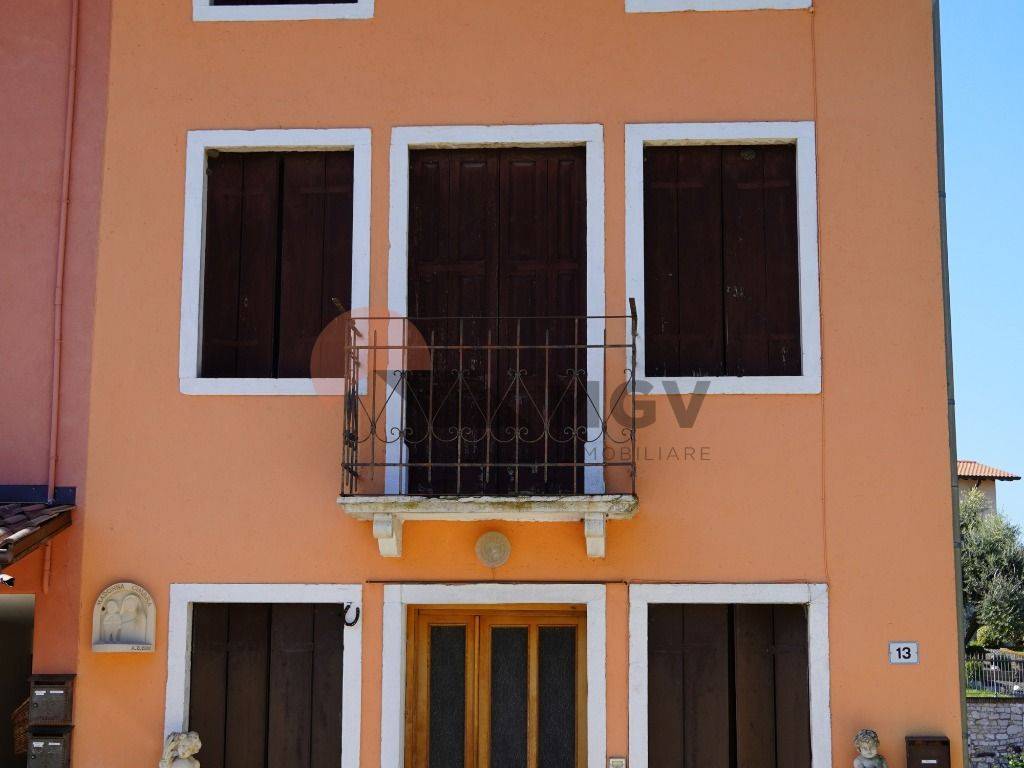 casa indipendente in vendita a Chiampo in zona Arso