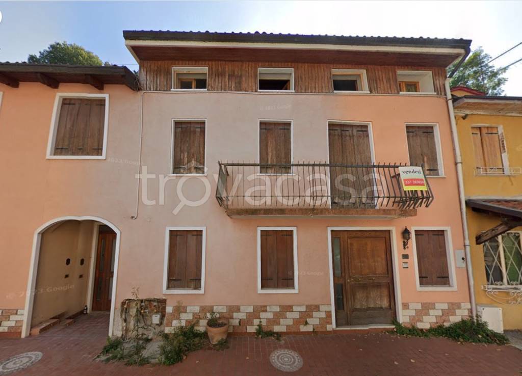 casa indipendente in vendita a Chiuppano