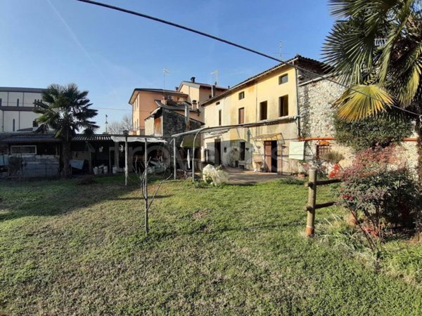 casa indipendente in vendita a Chiuppano