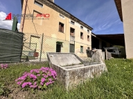 casa indipendente in vendita a Chiuppano