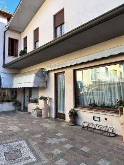 casa indipendente in vendita a Chiuppano