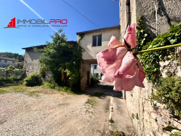 casa indipendente in vendita a Chiuppano