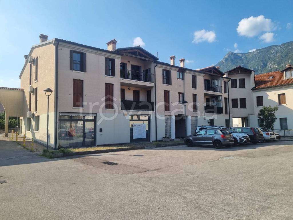 negozio in vendita a Chiuppano
