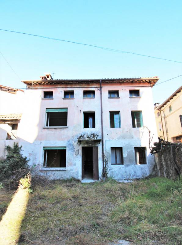 casa indipendente in vendita a Chiuppano