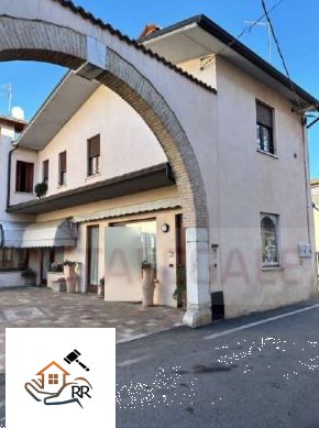 casa indipendente in vendita a Chiuppano