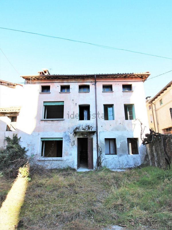 casa indipendente in vendita a Chiuppano