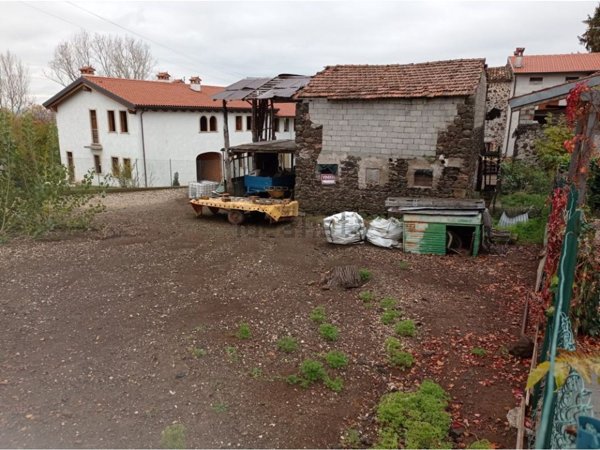 casale in vendita a Chiuppano