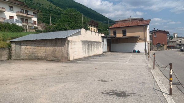 ufficio in vendita a Cogollo del Cengio in zona Mosson