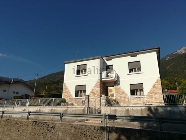 casa indipendente in vendita a Cogollo del Cengio