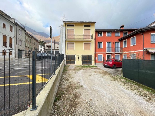 casa indipendente in vendita a Cogollo del Cengio