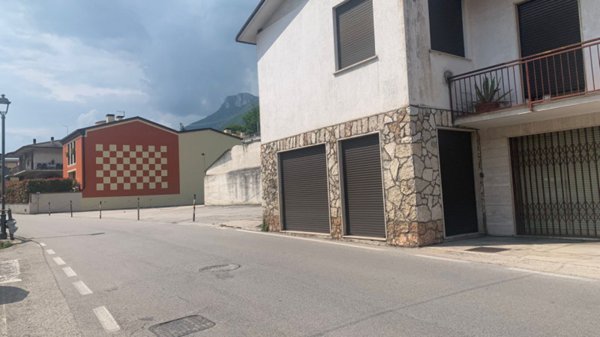 ufficio in vendita a Cogollo del Cengio in zona Mosson