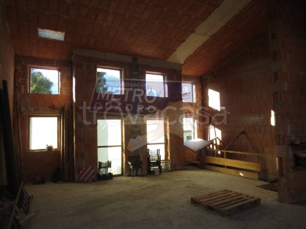 casa indipendente in vendita a Cogollo del Cengio