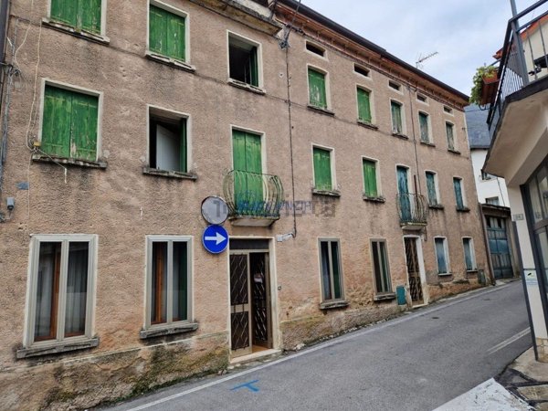 casa indipendente in vendita a Cogollo del Cengio