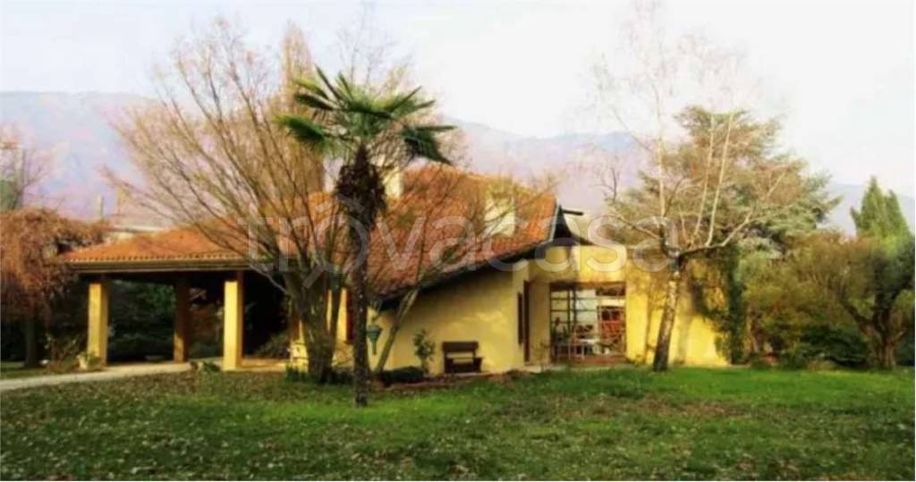 casa indipendente in vendita a Cogollo del Cengio