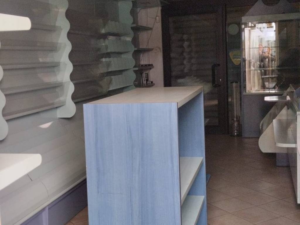 negozio in vendita a Cogollo del Cengio