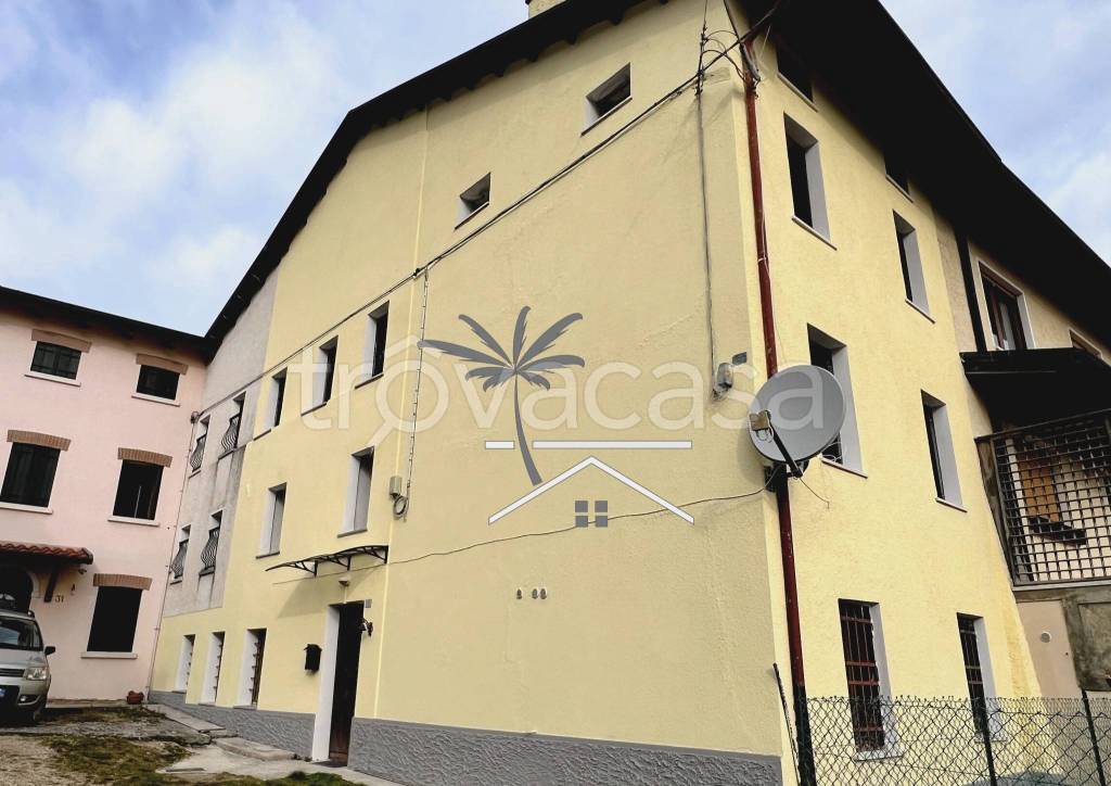 casa indipendente in vendita a Cogollo del Cengio