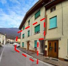 casa indipendente in vendita a Cogollo del Cengio in zona Mosson