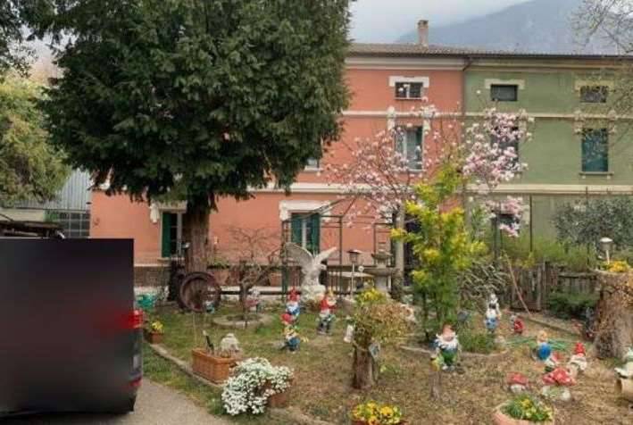 casa indipendente in vendita a Cogollo del Cengio