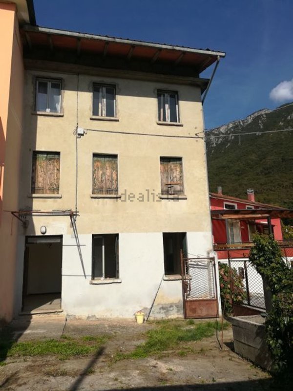 casa indipendente in vendita a Cogollo del Cengio
