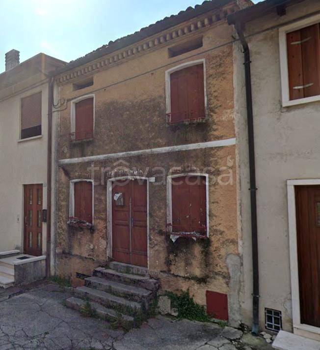 casa indipendente in vendita a Cogollo del Cengio