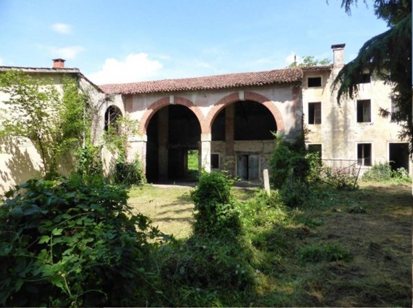casa indipendente in vendita a Cornedo Vicentino in zona Cereda