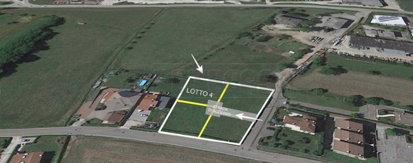 terreno edificabile in vendita a Cornedo Vicentino in zona Cereda