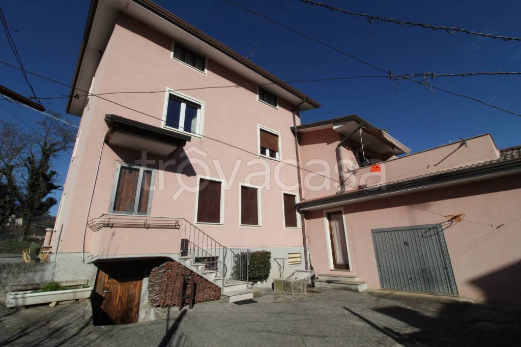 casa indipendente in vendita a Cornedo Vicentino