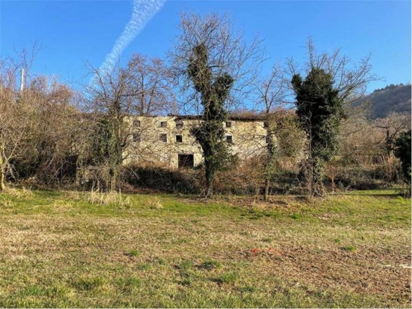casa indipendente in vendita a Cornedo Vicentino
