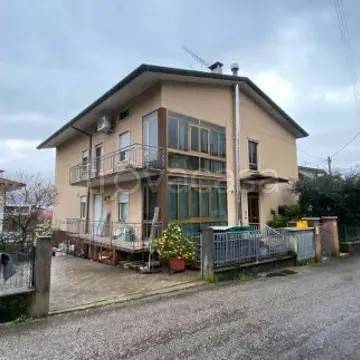 appartamento in vendita a Cornedo Vicentino