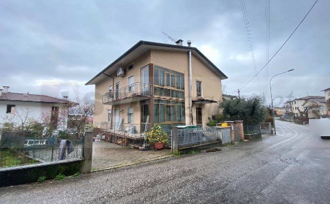 appartamento in vendita a Cornedo Vicentino